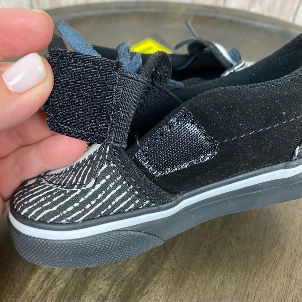 Vans x‎ Disney the Nightmare Before Christmas Slip on V Sneaker Size 5.5 Toddler - Picture 11 of 12